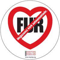 Mağazamızda Kürk Satılmamaktadır Sticker 1